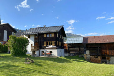 Ferienhaus Casa Madleina - Aussenansicht Süd