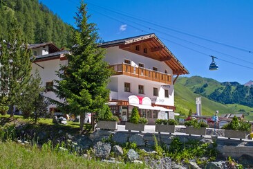 Apart Prieth mit Blick auf Twinliner