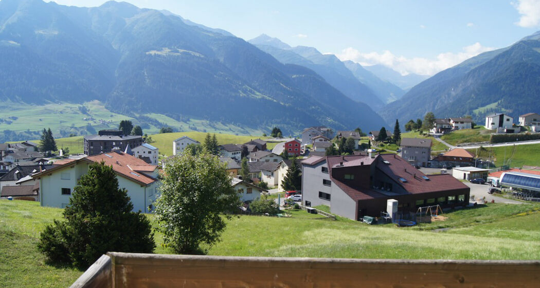Ferienwohnung Sur Mulins 12.4 - Aussicht Sommer