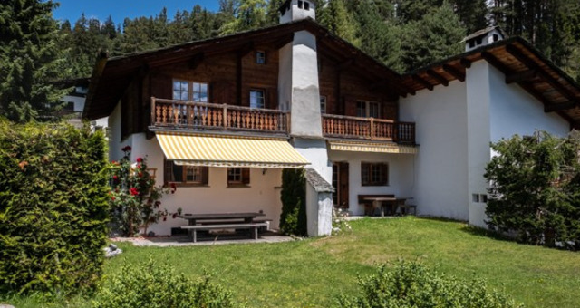 Die Häuser 1 ( links), 2 und 3