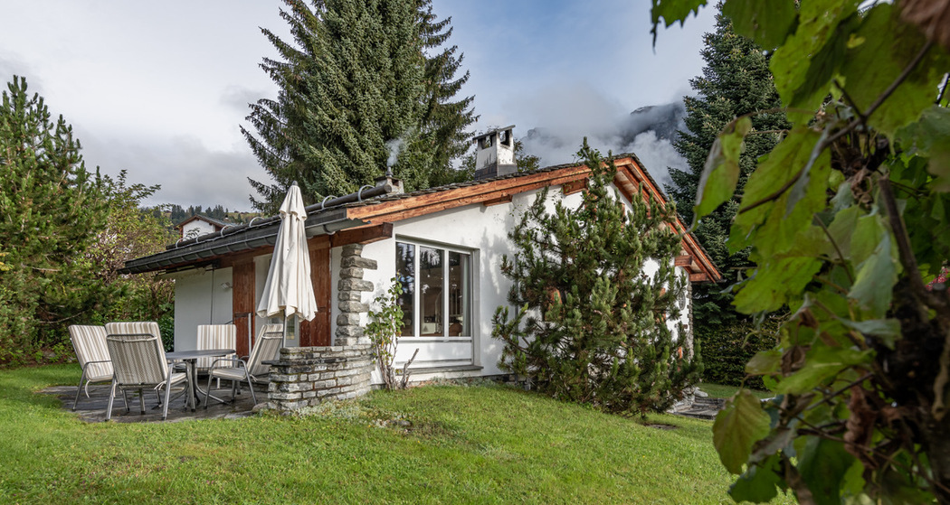 Aussenansicht mit Garten