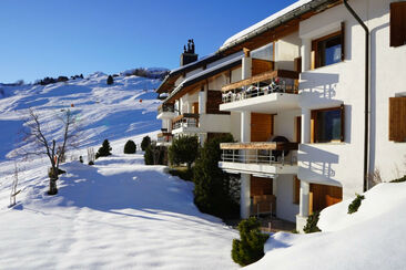 Ferienwohnung Sur Mulins 12.4 - Ansicht Winter