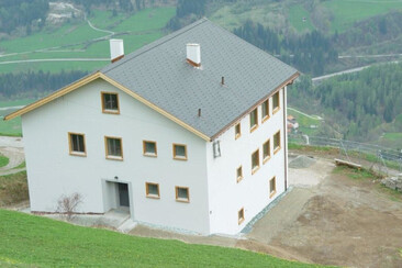 Gruppenunterkunft ehemaliges Schulhaus Mathon (tom_tds00020013009320299_image)