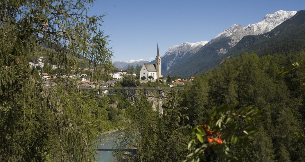 Kirche Scuol