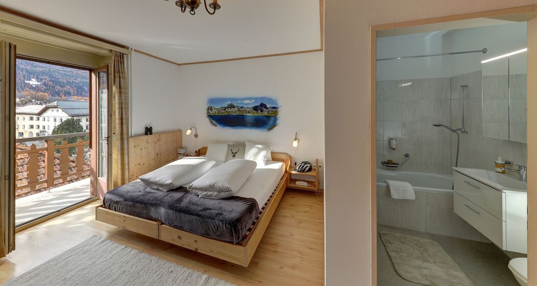 Doppelzimmer mit Bad