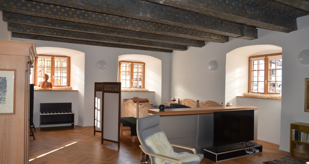 grosser Wohn-und Schlafbereich