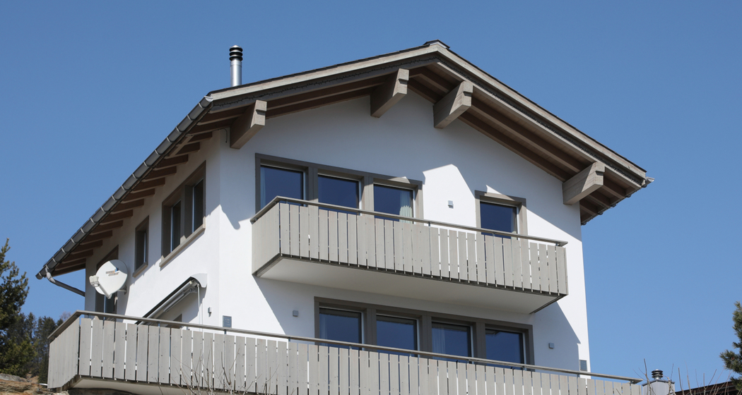 Ferienhaus Davos Munts - Ansicht Sommer