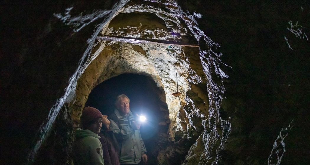 Führung im Erzbergwerk Buffalora