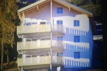 Ferienwohnung Spilgè - Ansicht Sommer