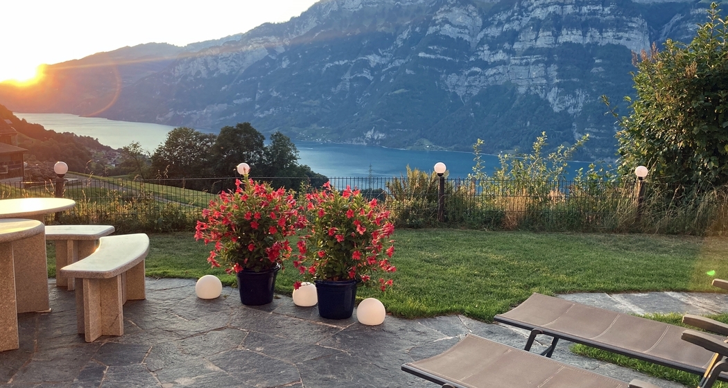 Bijouswiss - The Yellow House**** (tom_tds00020013990881932_image)