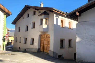 Unser Haus von der Dorfansicht an der Via Imperiala 2, in 7537 Müstair