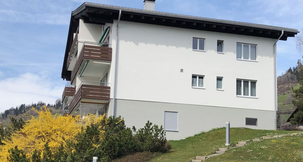 Aussenansicht Ost - Frühling