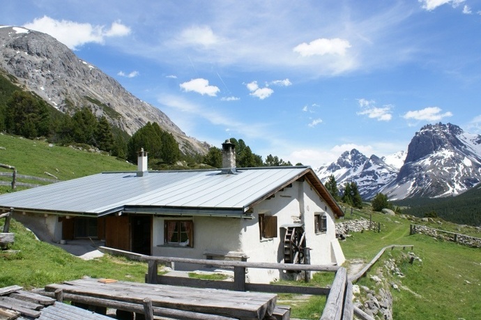 Alp Sprella aussen "Westseite"