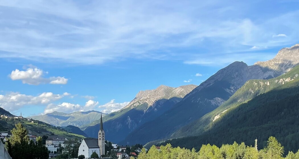 Panoramablick auf die Unterengadiner Bergwelt