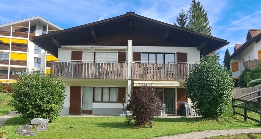 Ferienhaus (Wohnung befindet sich im 1. OG rechts)