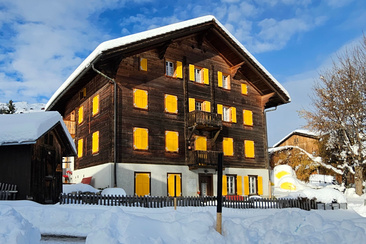 Ferienwohnung Gravas Caduff - Ansicht Winter