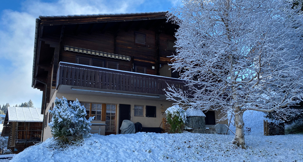 Ferienwohnung Markal, Obersaxen-Meierhof - Aussenansicht Winter