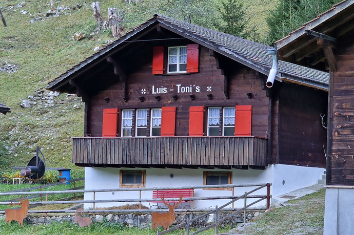 Berghaus Luis-Toni's, Aussenansicht