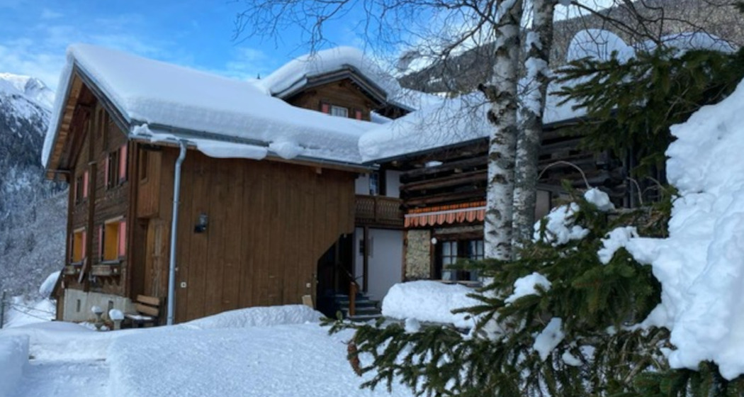 Ferienhaus Bundi Surin - Ansicht Winter