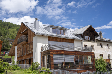 Chasa Flora Nahaufnahme von Unten