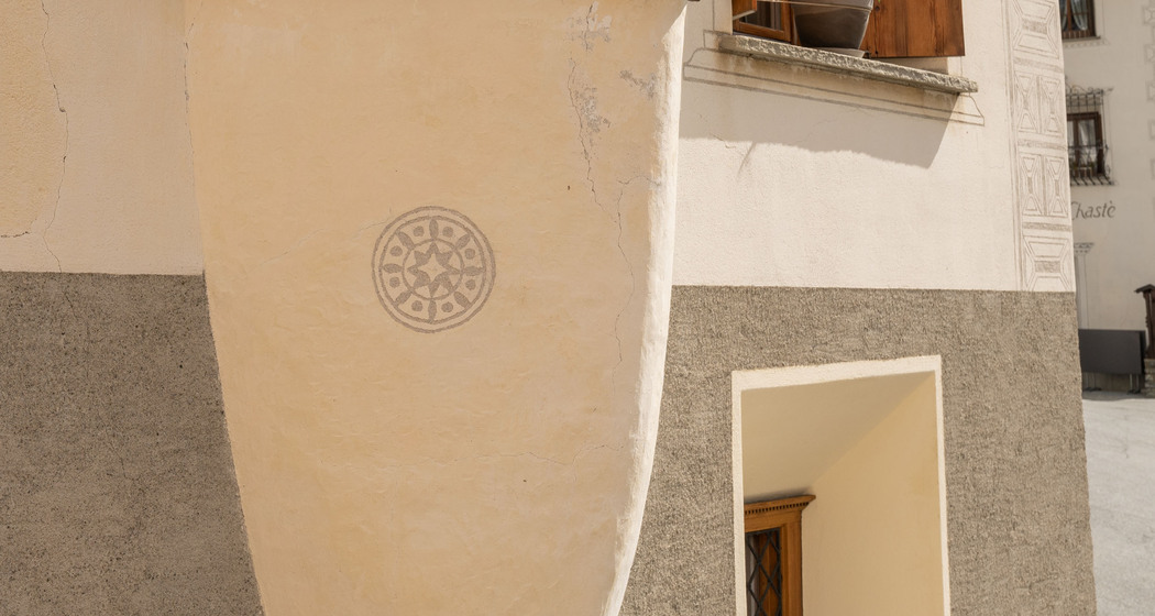 Chasa Suot Chastè Tarasp (tom_tds00020014989565178_image)