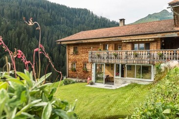 Aussenansicht Tola Sommer