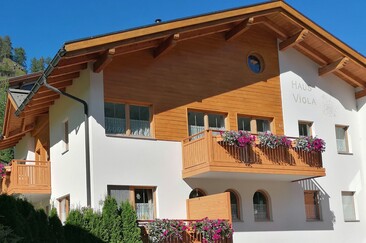 Haus Viola