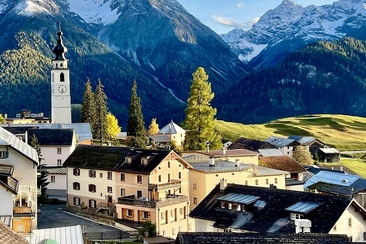Casa Plaz 117 di fronte alla chiesa