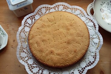 Geschichten und Gebäck