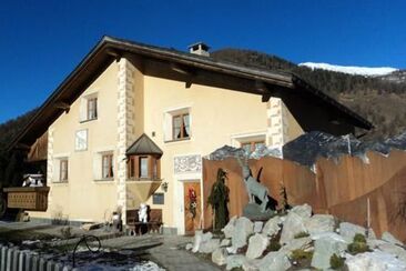 Das schöne Haus Via Runket mit der FW Chaschatschas