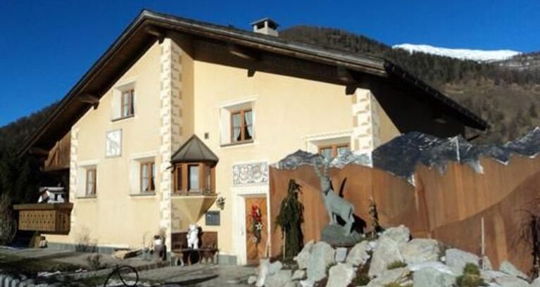 Das schöne Haus Via Runket mit der FW Chaschatschas