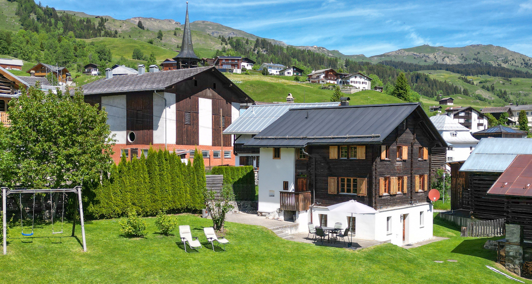 Ferienhaus Casa Madleina - Aussenansicht Süd