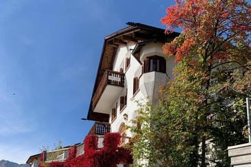 Ferienwohnung Dachwohnung Chasa Fattinger (tom_tds00020015750755632_image)