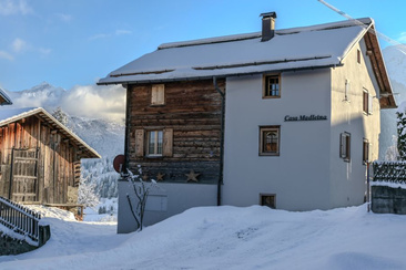 Fereinhaus Casa Madleina - Ansicht Winter
