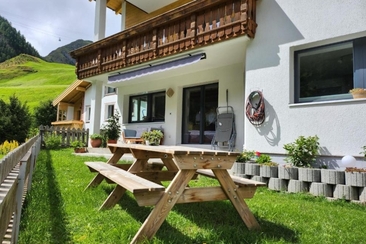 Garten/ Aussenansicht
