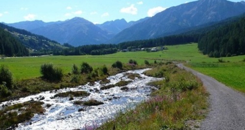 A la riva dal Rom