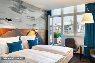 Motel One Zurich, chambre avec balcon