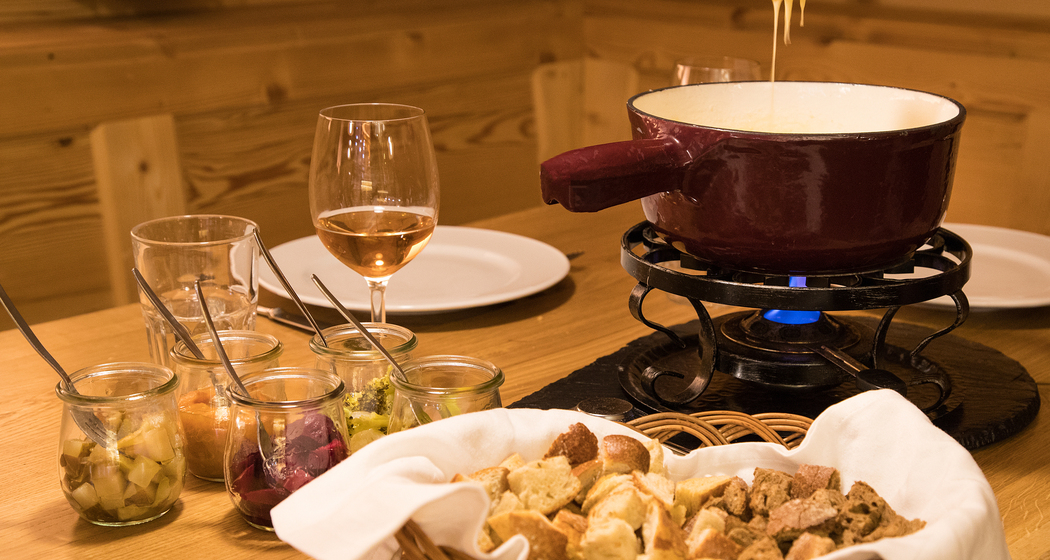 Chäs-Stübli by Cristal (ctd_13a3a9db-a113-40b3-a86e-1595f6c68b90_img02)