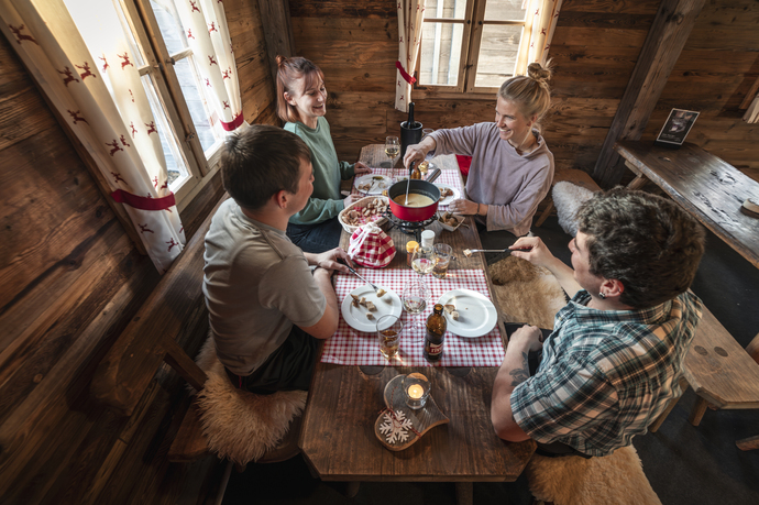 rivellaHome (ctd_18ee90a8-032e-4db9-ba45-be49cad84540_image)