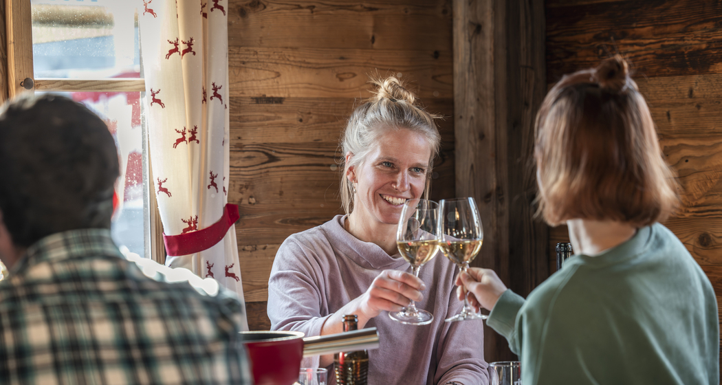 rivellaHome (ctd_18ee90a8-032e-4db9-ba45-be49cad84540_img01)