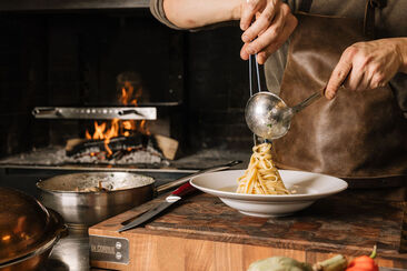 Löwen Braceria & Pizzeria (ctd_20c42d2_summer)