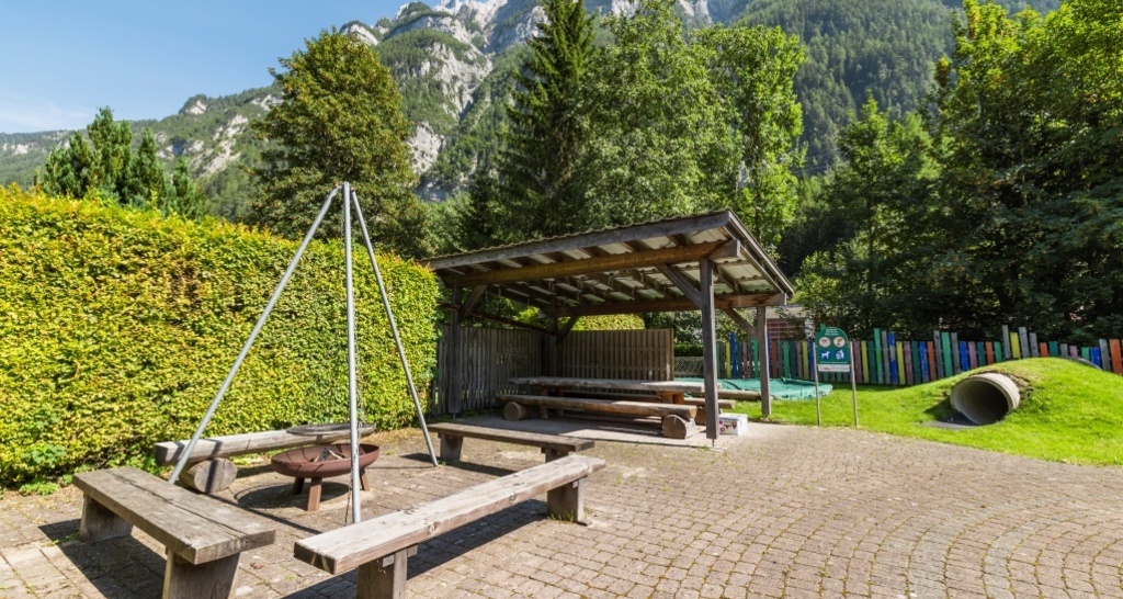 Spielplatz Vättis (ctd_252afae0-8e2d-4bc8-a4d2-9e188263328c_img01)