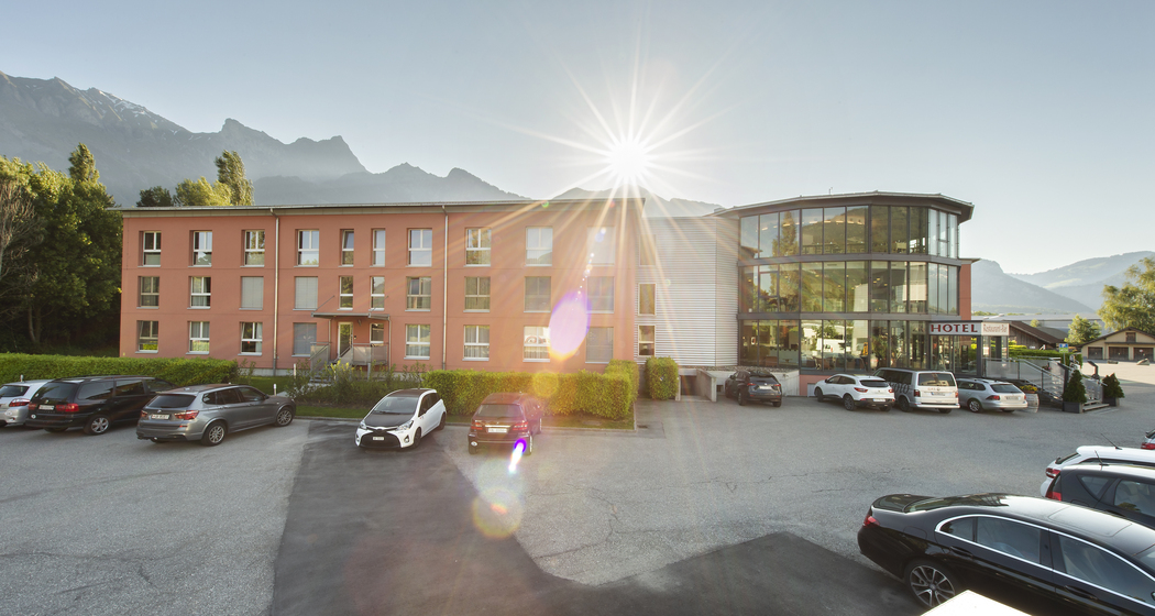 Swiss Heidi Hotel (ctd_283c7634-7eef-429d-8f2a-10a9531cd7f2_summer)