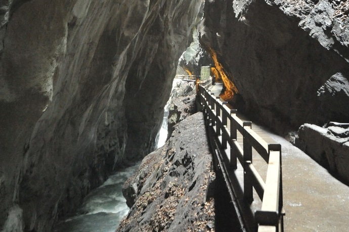 Quellgrotte (ctd_43c8fe7a-055a-4f1a-813c-cc2392a6b48d_image)