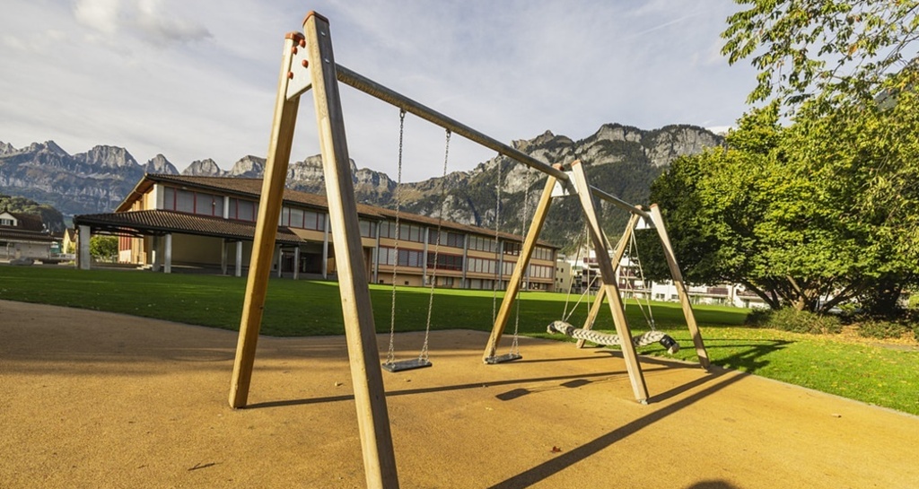 Spielplatz Schule Flums (ctd_539172ae-3f40-42a2-9d94-9d83e8d068ac_img02)