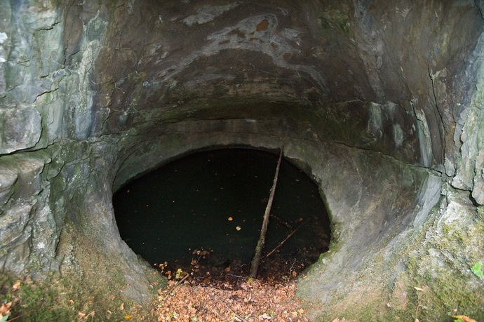 Ughürig Brunne (ctd_567bc115-cc50-45c3-853a-d9b470ab5aaa_image)