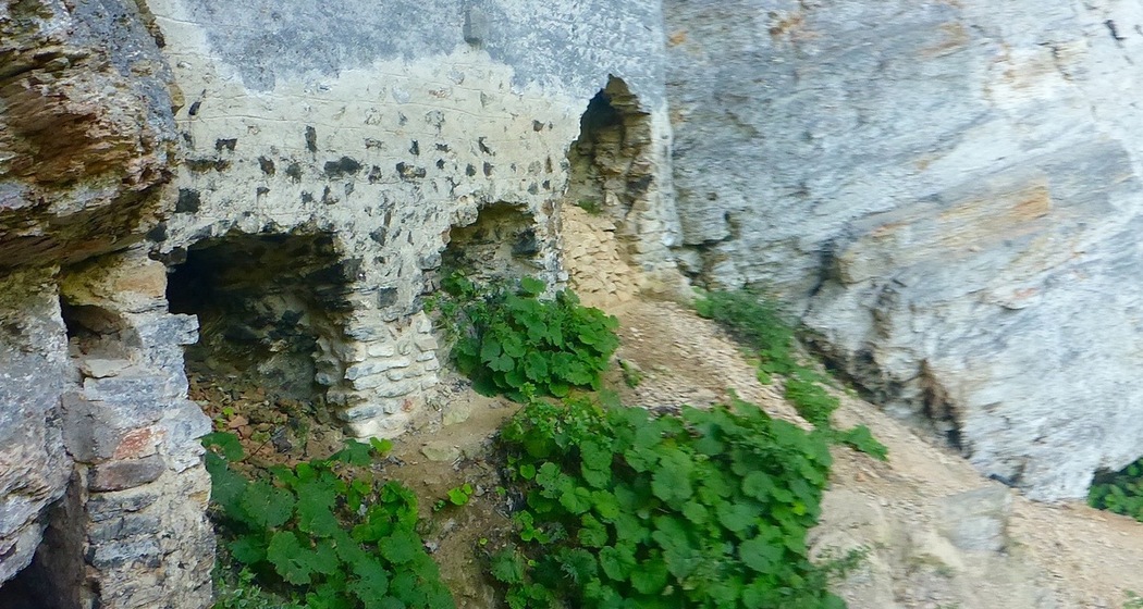 Burg Rappenstein (ctd_5aa34bdb-0a92-49d7-a4ab-f74284c80d95_img01)