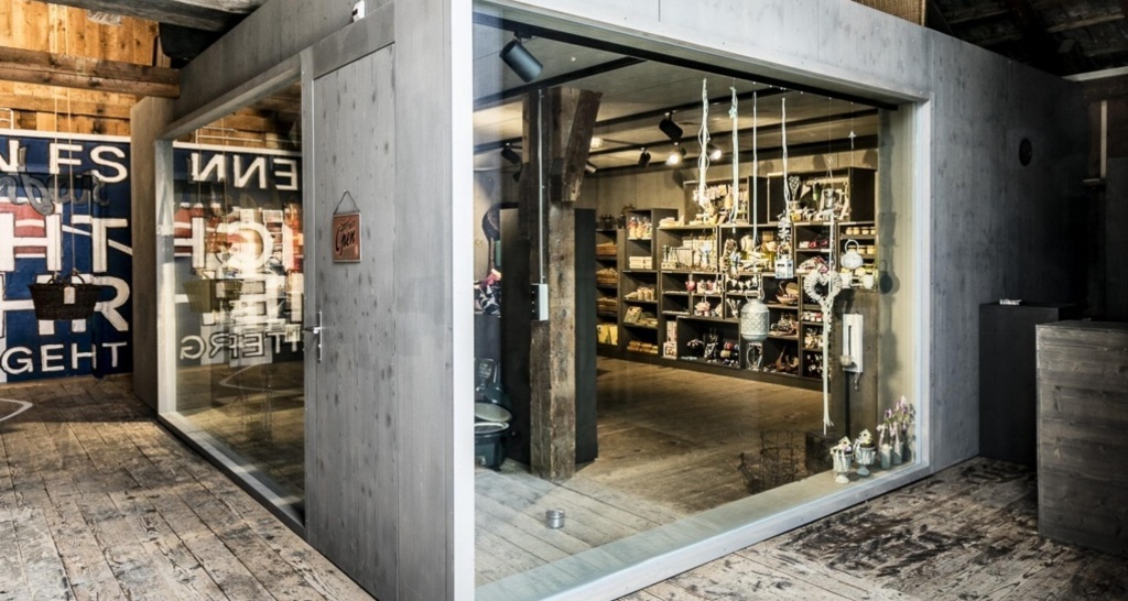 Box im Schopf (ctd_6086f35a-708c-4d36-807a-0b830ec76f17_image)