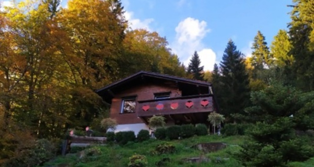 Herzlihuus (ctd_688451ea-ef90-4a04-9c6f-ecb709a6c2f5_image)