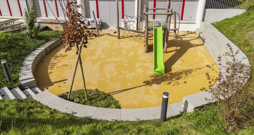Spielplatz Camilu Schule Berschis (ctd_689407f1-470e-45da-9794-f773515464fd_image)